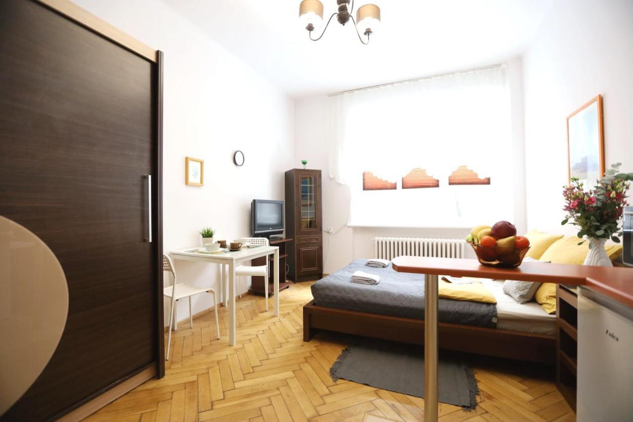 Cozy Place In Krasków Εξωτερικό φωτογραφία