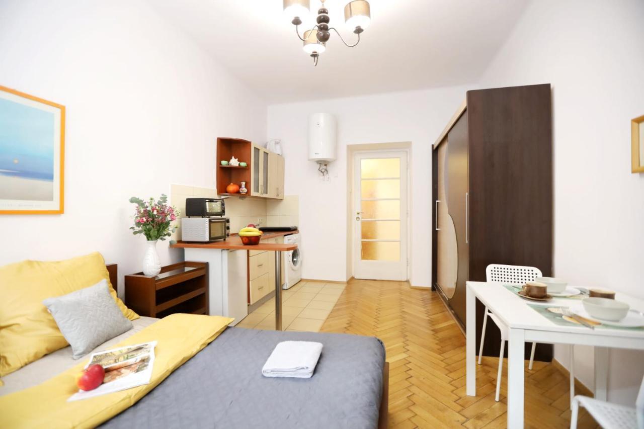 Cozy Place In Krasków Εξωτερικό φωτογραφία